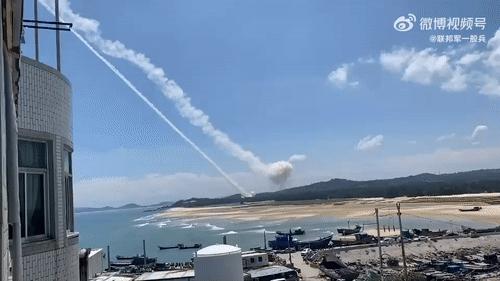 中國最新軍事動(dòng)態(tài)最新消息，展現(xiàn)國防實(shí)力的持續(xù)增強(qiáng)，中國國防實(shí)力持續(xù)增強(qiáng)，最新軍事動(dòng)態(tài)展現(xiàn)強(qiáng)國風(fēng)采