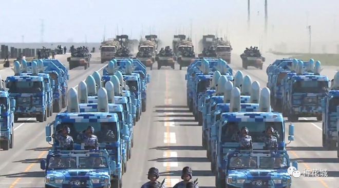 中國(guó)2022年大閱兵，展現(xiàn)國(guó)防力量，彰顯民族驕傲，中國(guó)2022年大閱兵，國(guó)防力量展現(xiàn)，民族驕傲彰顯