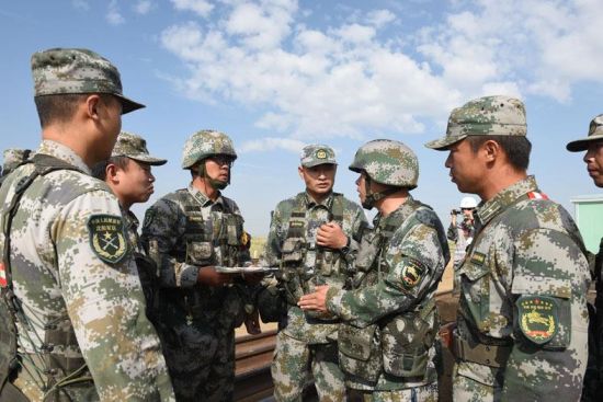 朱日和軍演震懾印度，中國力量的堅定展示，朱日和軍演展現(xiàn)中國力量，震懾印度，堅定展示國威