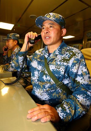 鄭州艦艦長李一剛，一位海軍英雄的崛起與貢獻，海軍英雄李一剛，鄭州艦艦長的崛起與貢獻