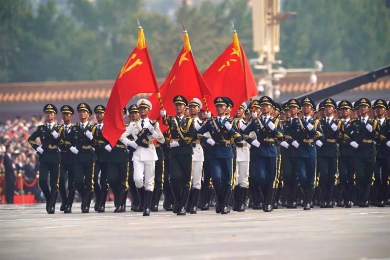 國(guó)慶70周年閱兵介紹，壯麗盛典，展現(xiàn)大國(guó)風(fēng)采，國(guó)慶70周年閱兵，壯麗盛典展現(xiàn)大國(guó)風(fēng)采與實(shí)力