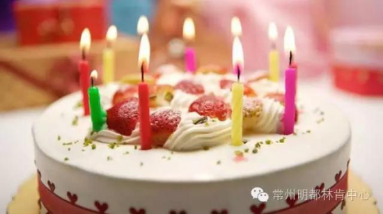 生日蛋糕教學(xué)，一步步帶你成為烘焙達(dá)人，生日蛋糕制作教程，步步帶你成為烘焙高手