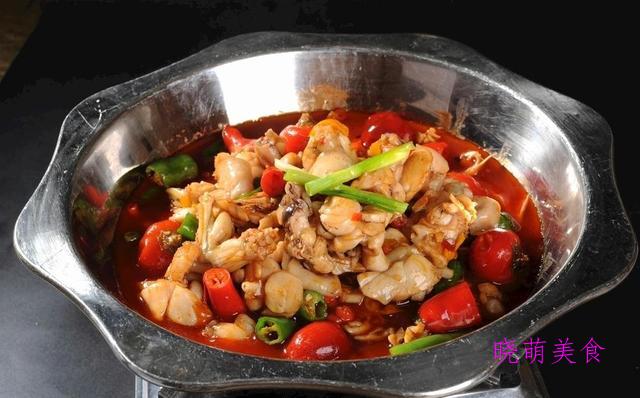 地鍋雞的制作方法，家常美味，輕松上手，家常地鍋雞制作法，美味輕松上手