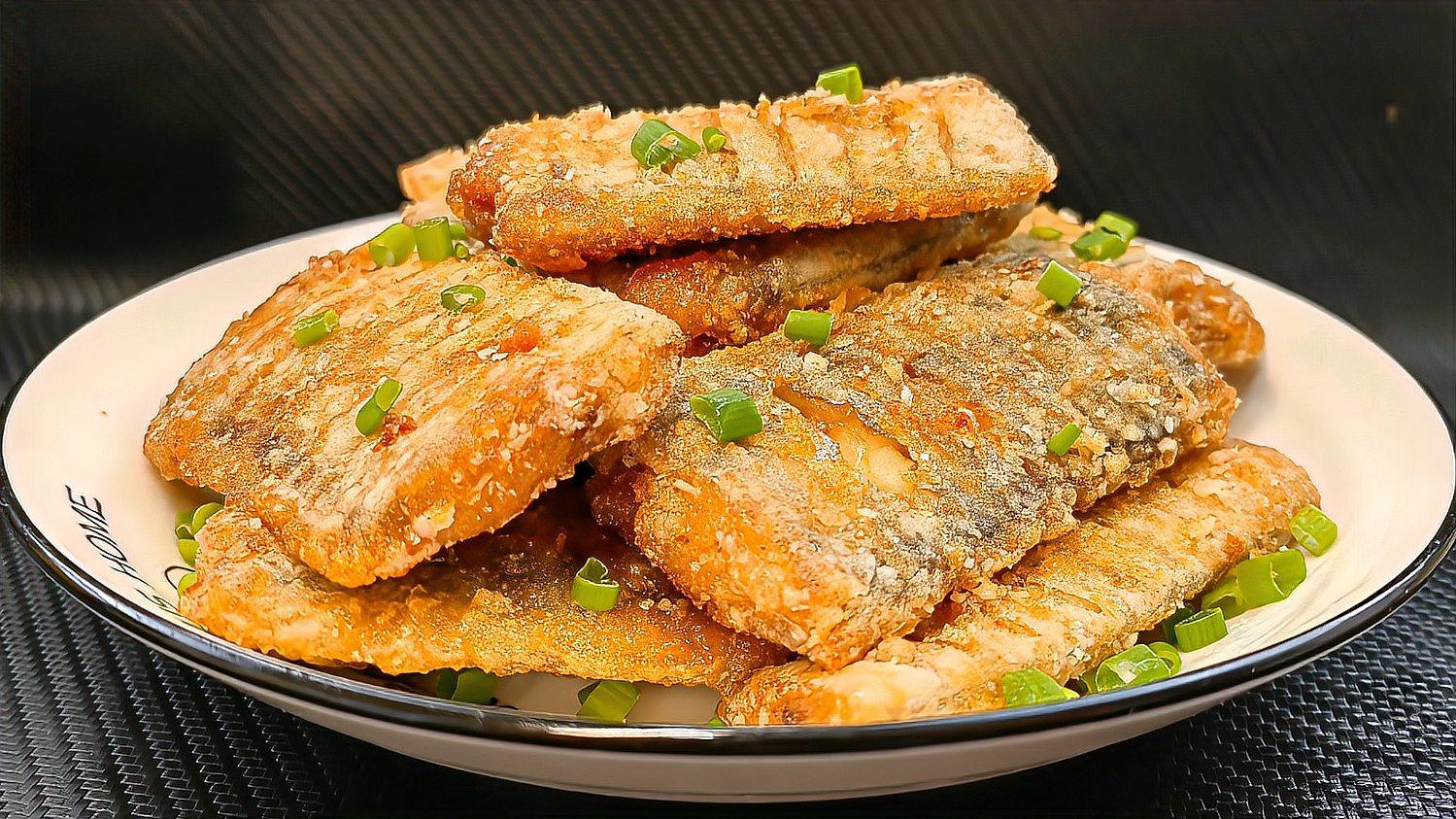 干炸帶魚最正宗的做法，家常美食的完美呈現(xiàn)，干炸帶魚正宗做法，家常美食的絕佳呈現(xiàn)